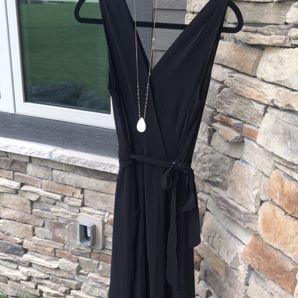 Black tank top jumper